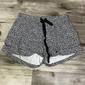 Lululemon Athletic Spring Break Away Shorts Miss Mosaic Women’s Size 8